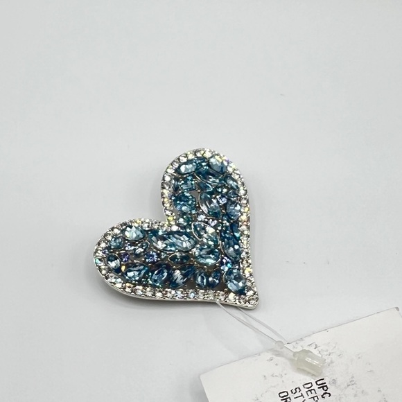 Charter Club Multi-Crystal Heart Pin in Silver-Tone and Blue NWT MSRP $30 - Picture 5 of 7